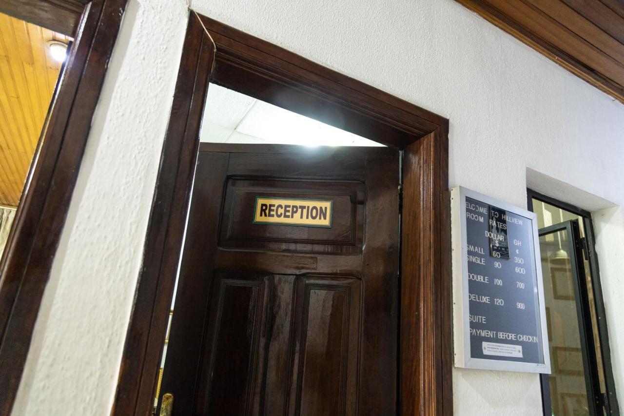 Hill View Hotel West Airport Акра Екстериор снимка